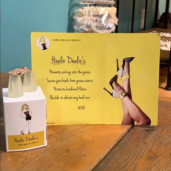 Heelio Dealio’s - Picture 1 of 2